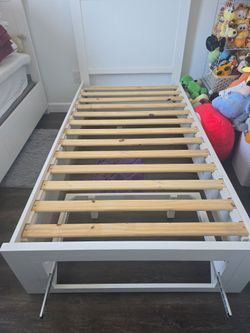 Twin bed