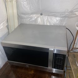 Kenmoore Elite Microwave 