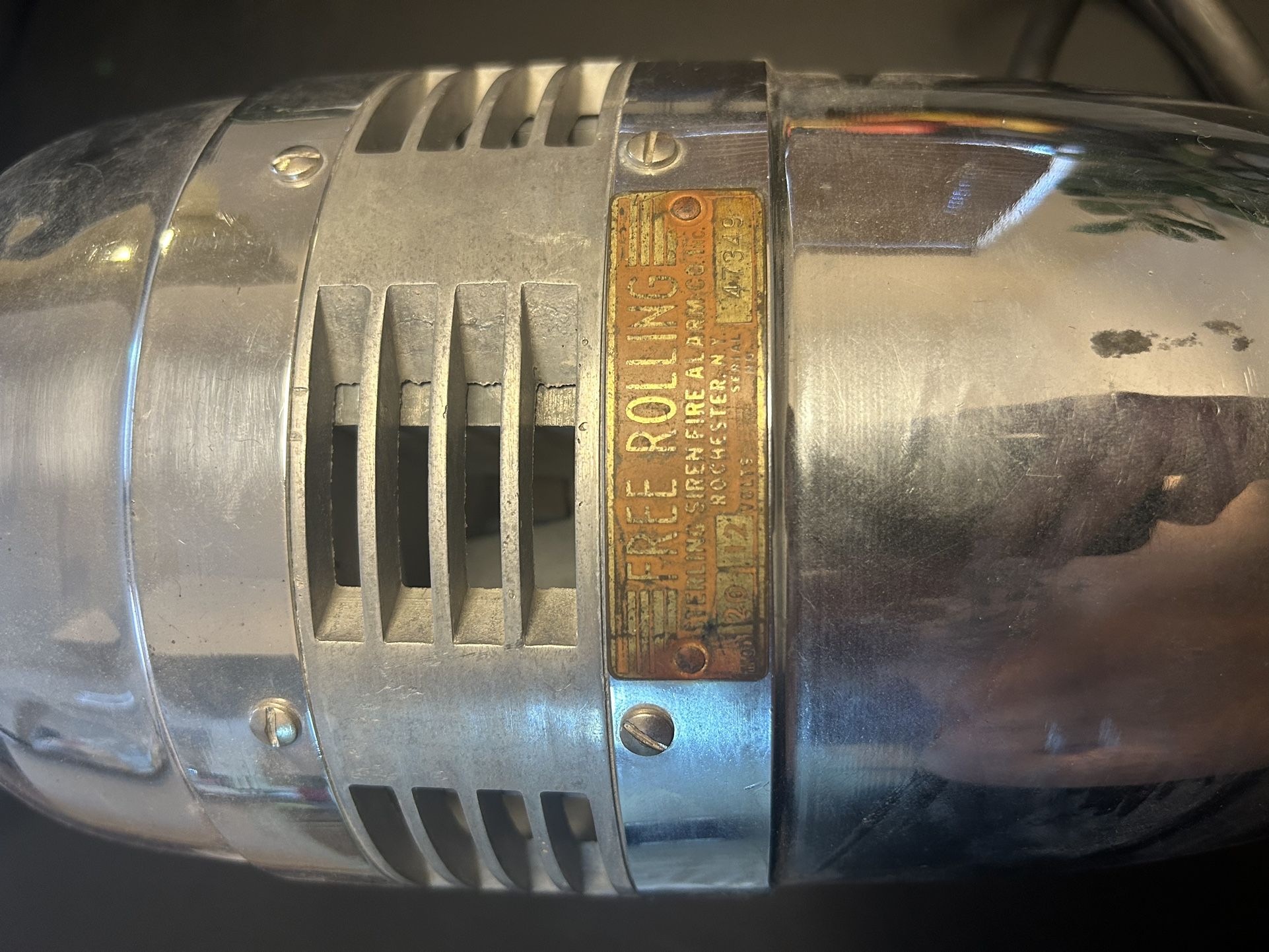 Sterling Model 20 12 Volt Siren