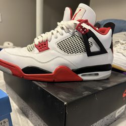 Jordan’s Fire Red 4s Size 13