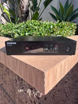 Shure QLXD Wireless System w/ SM58