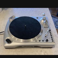 Numark Record Player- Converter