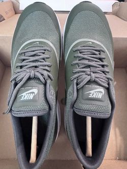 Women's Nike olive green