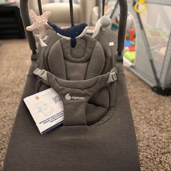 Ergobaby Evolve 3-in-1 Bouncer