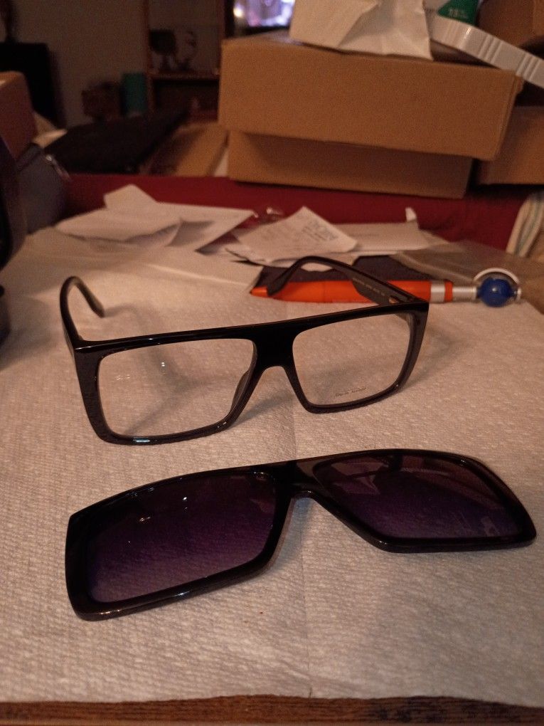 Sunglasses 