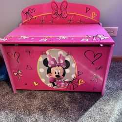 Disney Minnie Mouse Wood Toy Box 