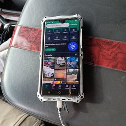 Samsung  S22 Ultra  With Military Case And Extra Screen  Protector 