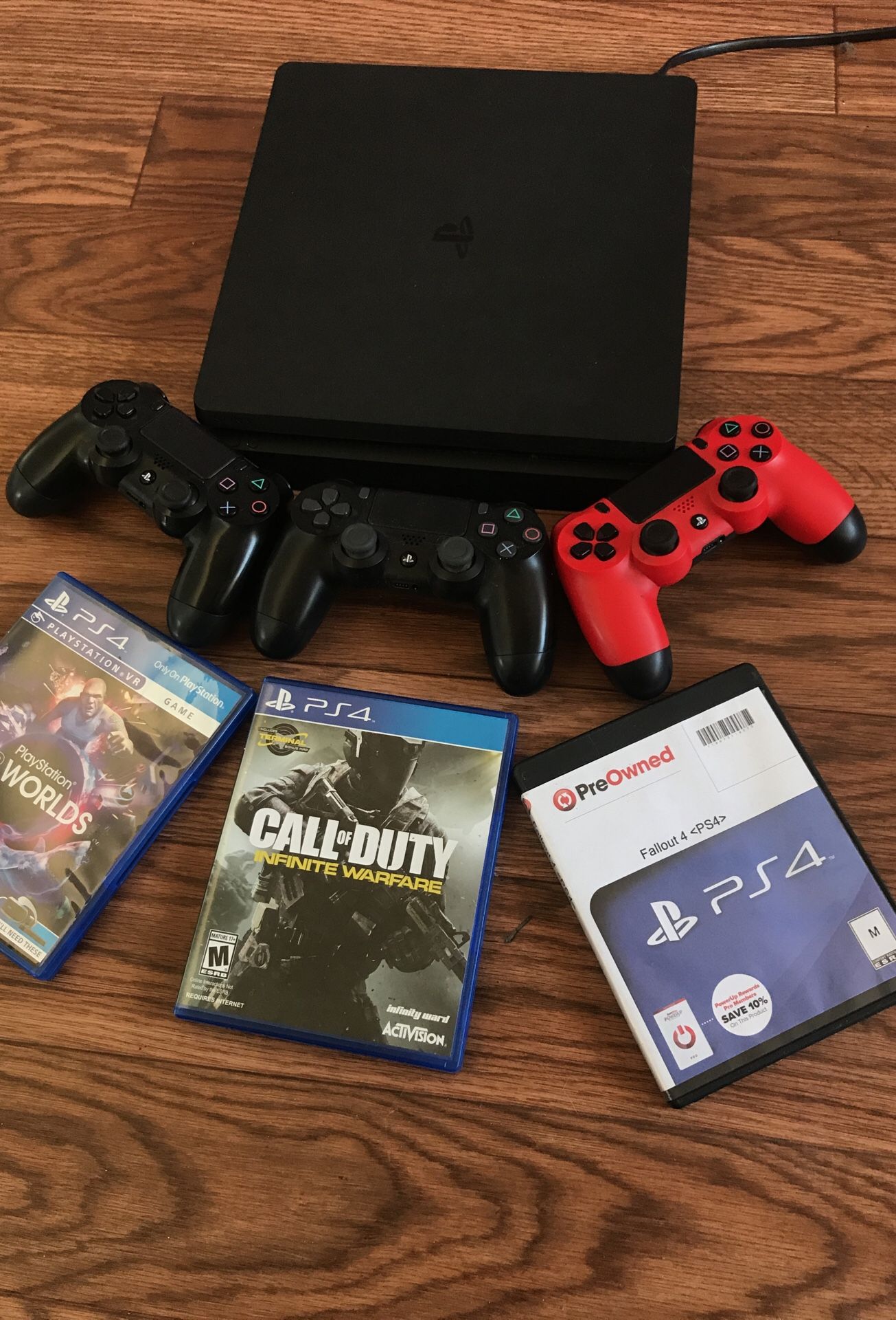 PS4 SLIM BUNDLE FALLOUT 4, INFINITE WARFARE, ADVANCED WARFARE, BLACKOPS 3, GTA5,