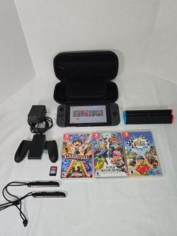 Nintendo Switch HAC-001(-01) Gray Console w/ Joy-Con, Charger, Game Bundle Read
