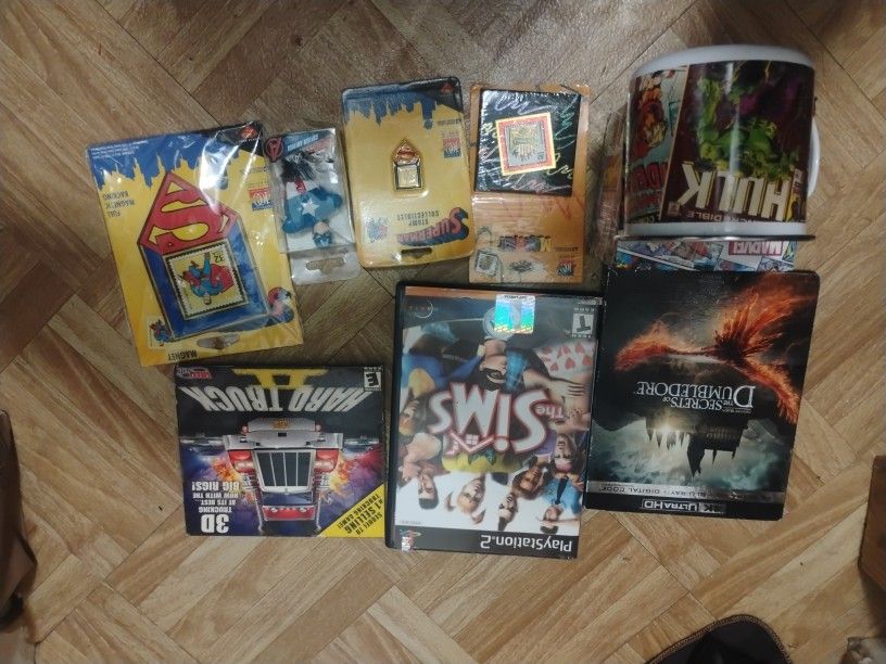 Game Stuff Comic Bool Collection  10 Dollar Deal 