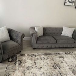 1 Couch 2 Living Room Chairs