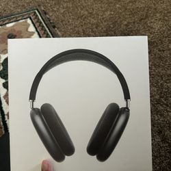 AirPod Maxes USB-C Midnight