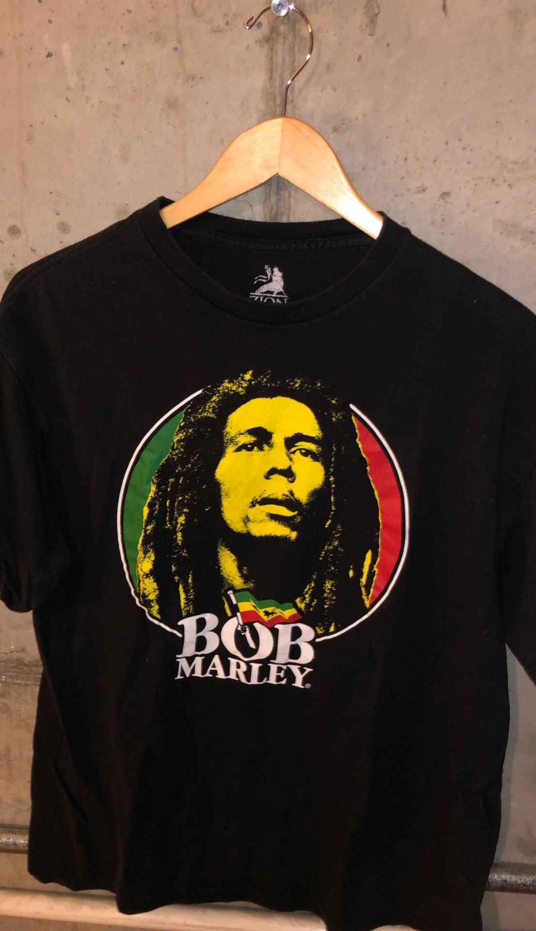 Bob Marley Zion footwear tee L