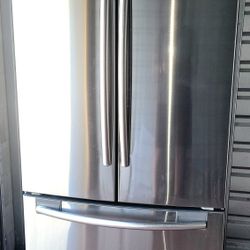 31" Counter Depth Refrigerator - Like New