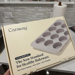 Caraway Muffin Pan