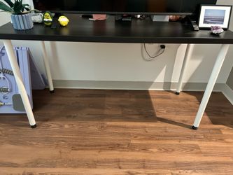 Computer table