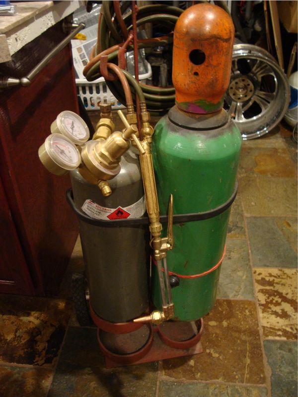 Complete Cutting torch set, torch is Firepower brand. New Regulator and hoses for Sale in