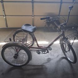 Maim Sun Trike Bike With Basket.\nIn front and back