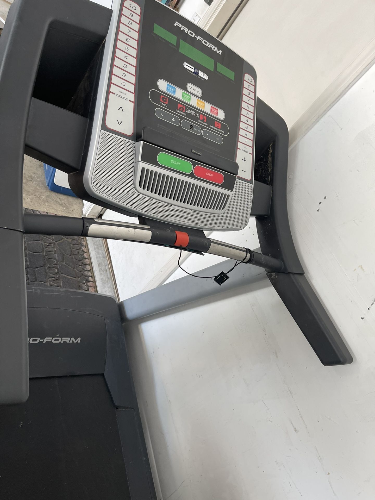Treadmill - free