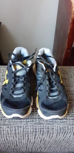 3y Under Armour shoes
