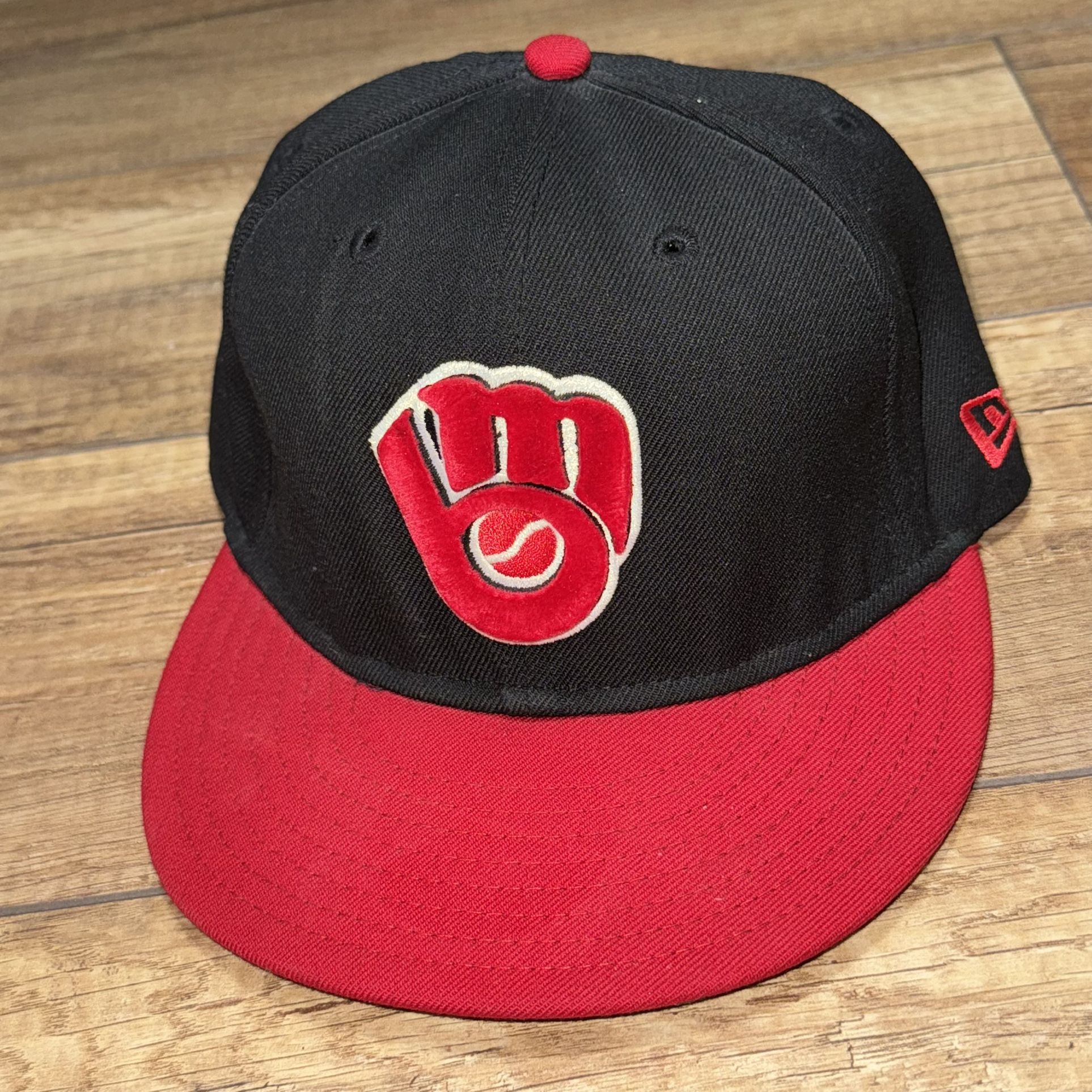 Vintage Milwaukee Brewers New Era Black Red 100% Wool Fitted Hat Cap Size 7 1/4