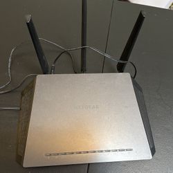 Used Netgear Nighthawk R7000 Wireless Router 