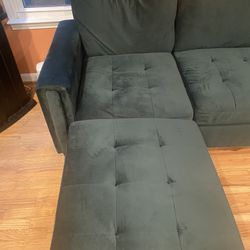Brand New Large Sectional with 2 Ottomans