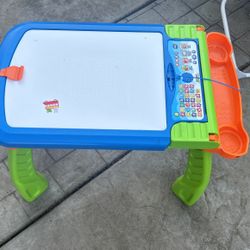 Vtech Dignitary Kids drawing Table 