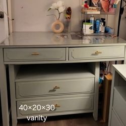 Vanity Table