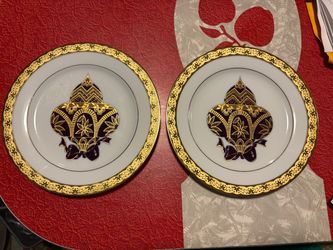Decorative Porcelain Plates with Gold and Cobalt Design – Set of 2