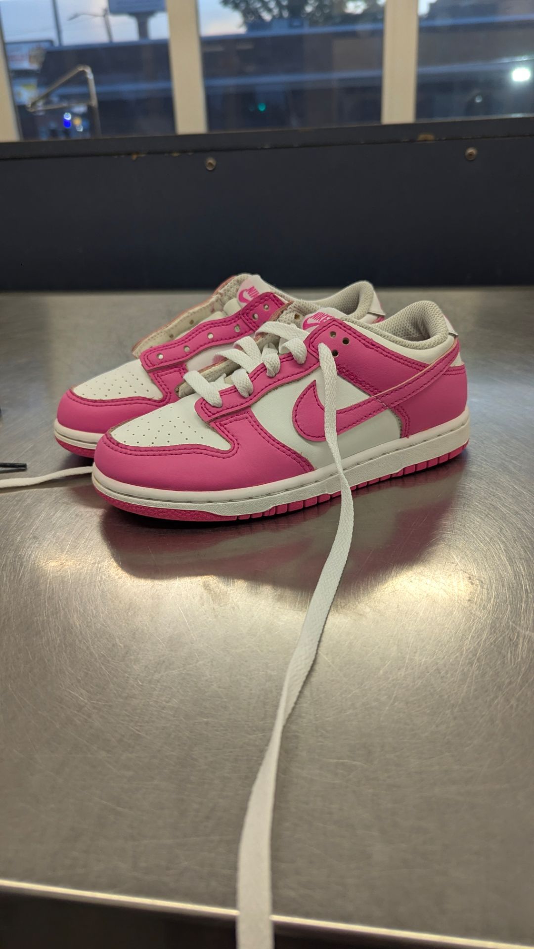 Kids dunks size 1y