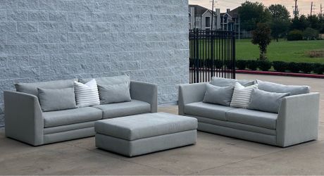 Light gray living spaces couch set