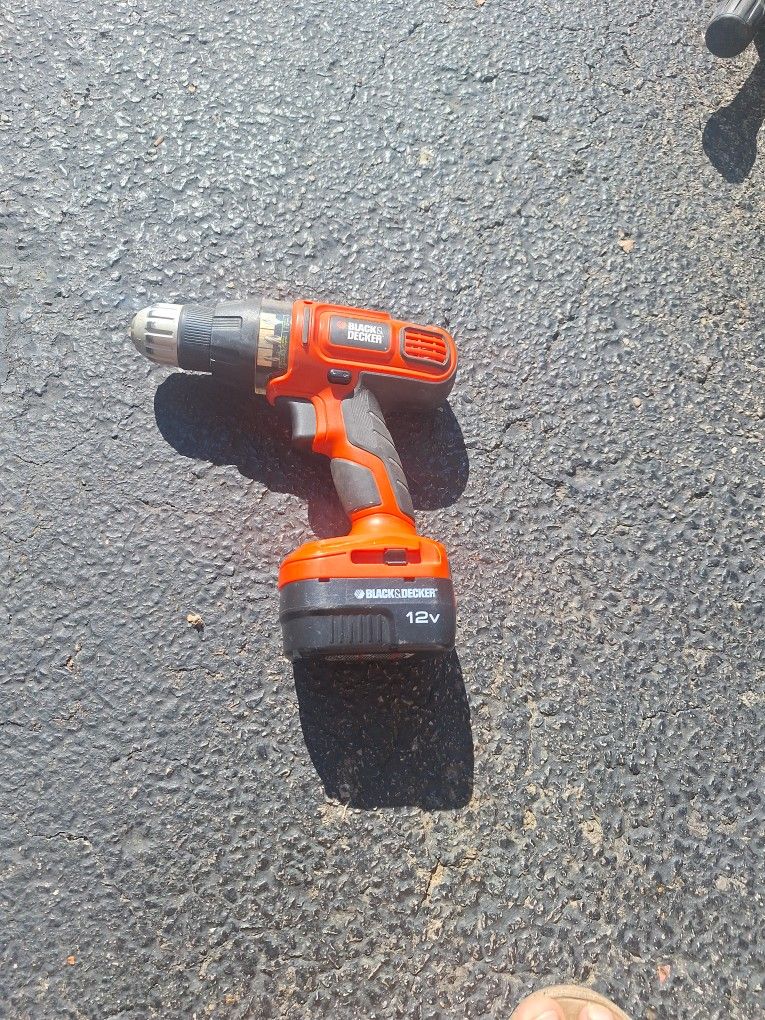 Black and Decker Battery Drill