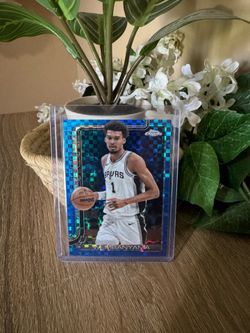 2025 Topps Chrome Victor Wembanyama - Blue X Fractor
