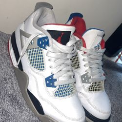 Jordan 4s