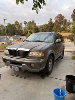 2001 Lincoln Navigator