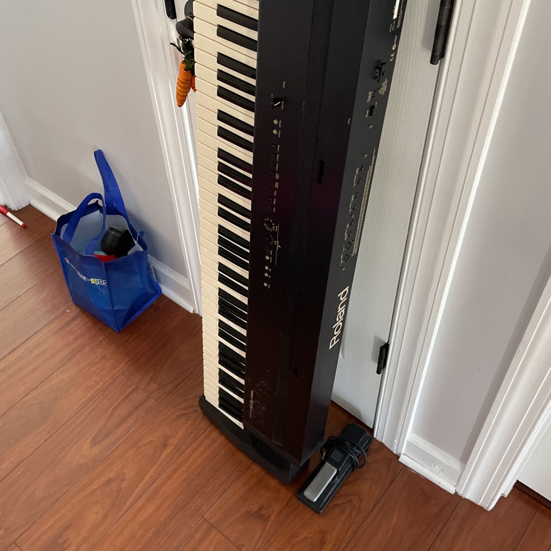 Roland EP-90 Keyboard