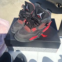 Jordan 4 Red Thunder 