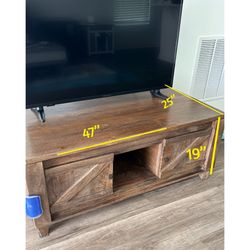 $40 Rustic Farmhouse Center table/TV Stand– coffee table Sold
