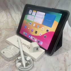 📱 Apple iPad 6th Generation – 9.7” Retina, 32GB + Stylus & Accessories