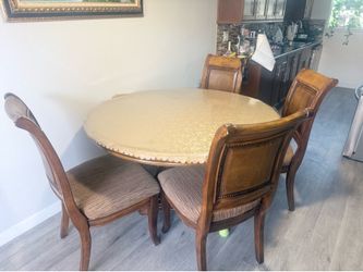 Round wood table with 4 chairs