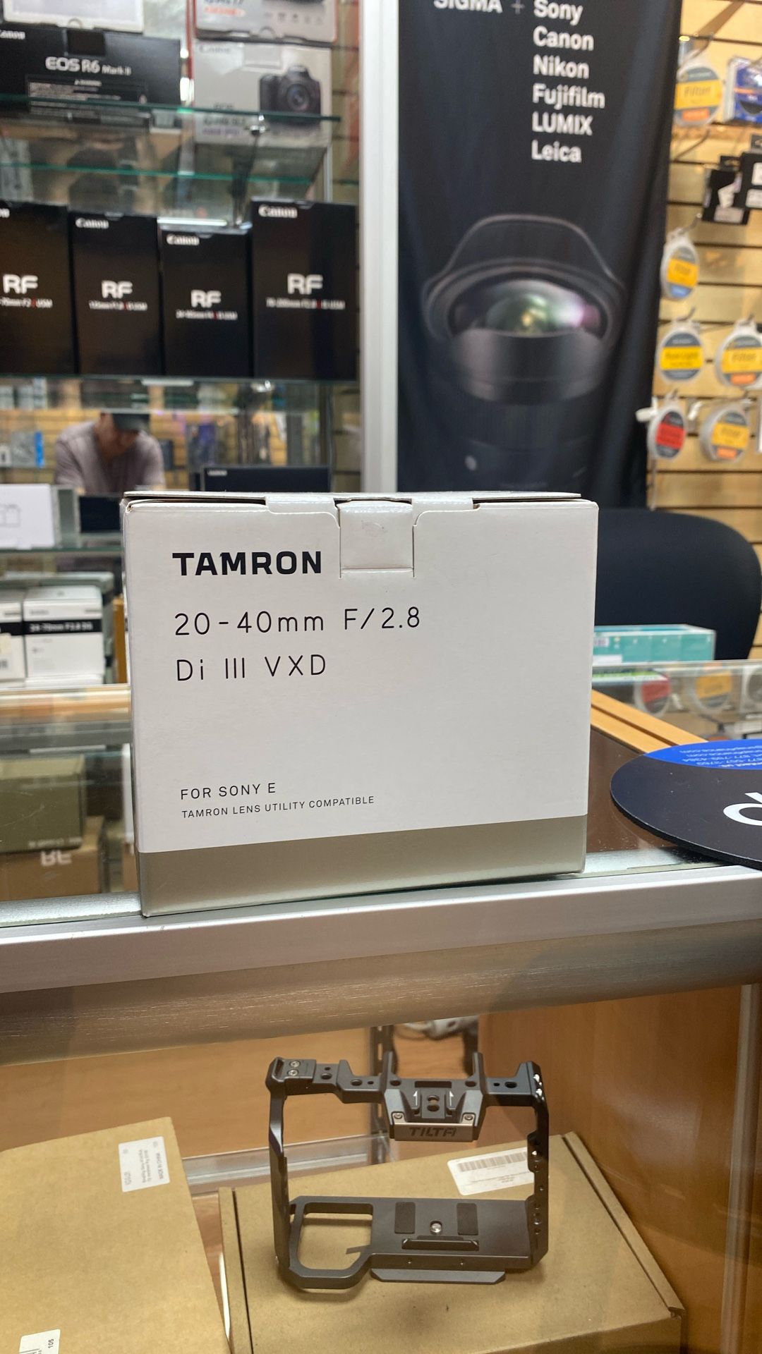 Tamron 20-40mm F2.8