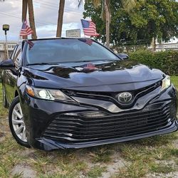 2019 TOYOTA CAMRY LE 