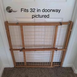 Talk Gate 32” Height