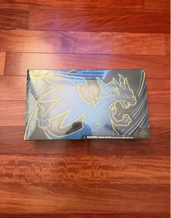 Pokemon Charizard Ultra Premium Collection (UPC) – Factory Sealed