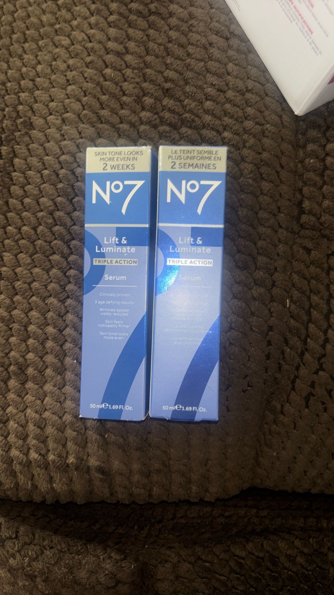 No. 7 Lift & Luminate Triple Action Serum