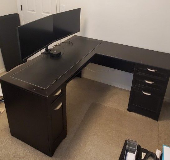 L-Shape Office Desk