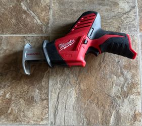 Milwaukee M12 Hackzall