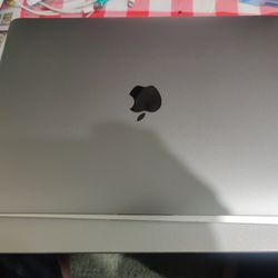 MacBook Pro 2016 13" Retina Touch Bar Intel Core , 16gb Ram, 512GB SSD, MacOS Monterey  Microsoft Office Package.  Charger. Brand New Battery