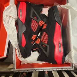 Brand New Jordan 4 Red Thunder Size 8.5 